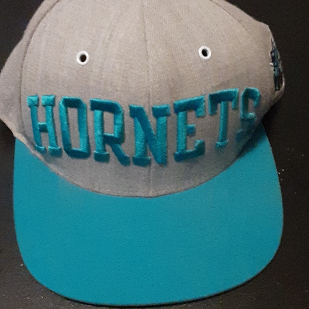 Mitchell & Ness Horents Snap Back